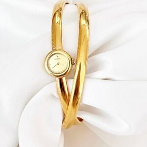 AUTHENTIC RARE VINTAGE SEIKO DAINTY BANGLE GOLD WATCH